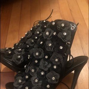 🔥🔥Women Shoes🔥🔥You C Them🙌🏽